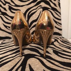 Nice Gold Heels